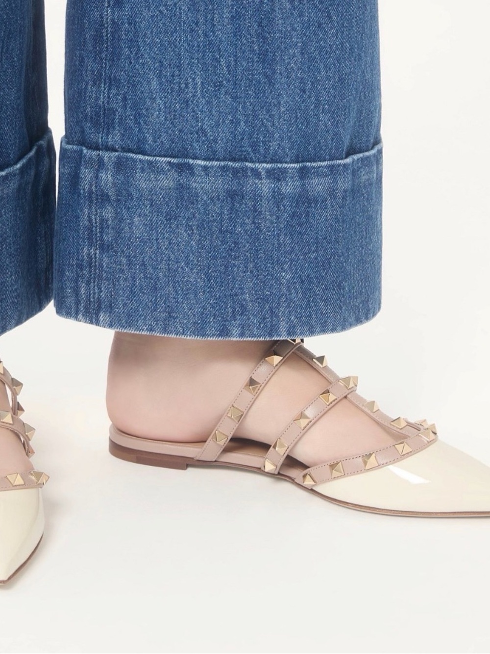 FS/NY Santini Studded Pointed-Toe Mule in Cream
New in box/never worn.